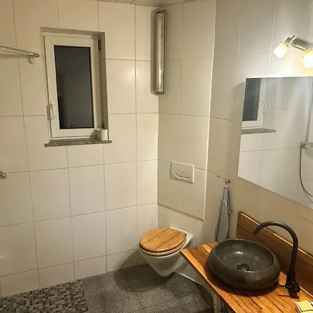 Gaestezimmer Free Wifi 2p Gemeinschaftsbad