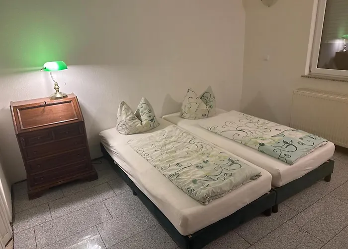 Monteurzimmer Privatzimmer Free Wifi 2P Gemeinschaftsbad